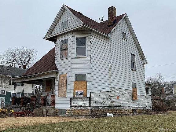 2nd image of 829 Five Oaks Ave