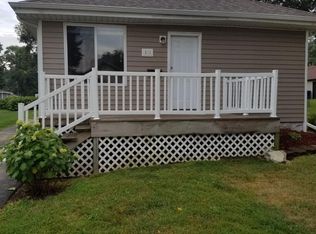 311 Chaney Ave, Crest Hill, IL 60403