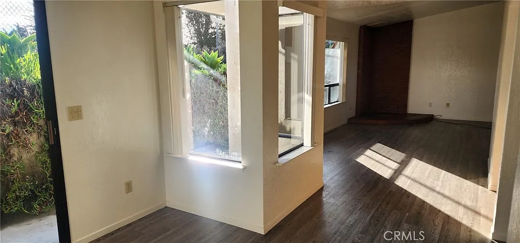 2 bed, 1100 sqft, $3,000 — Photo 4