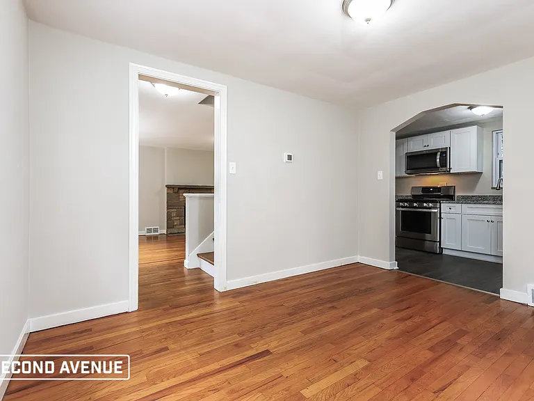 106 Watson Blvd — Photo 3