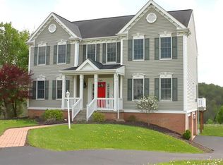 209 Pine Nut Dr, Eighty Four, PA 15330