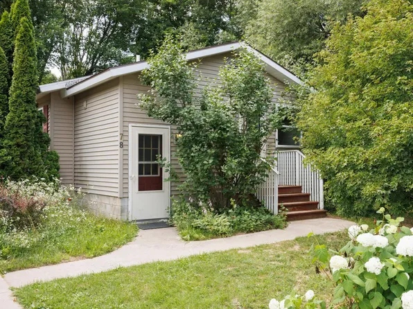 78 E Dusty Ln, Maple City, MI 49664