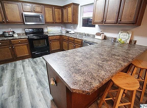 3rd image of 105 Chelle Mill Ln