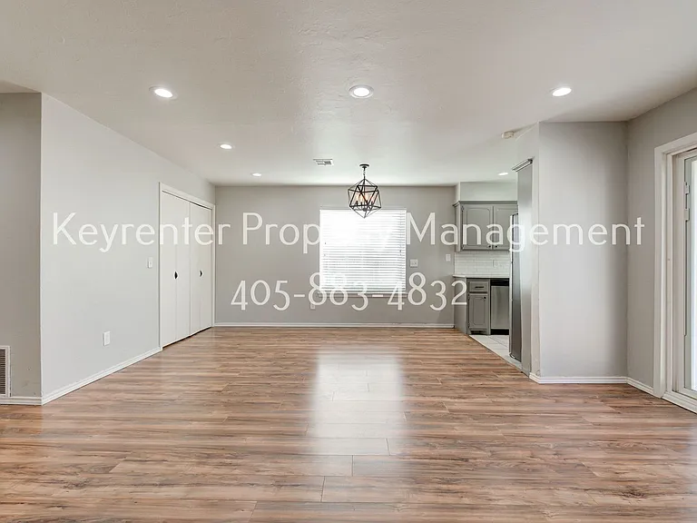 429 Belmont Dr — Photo 10
