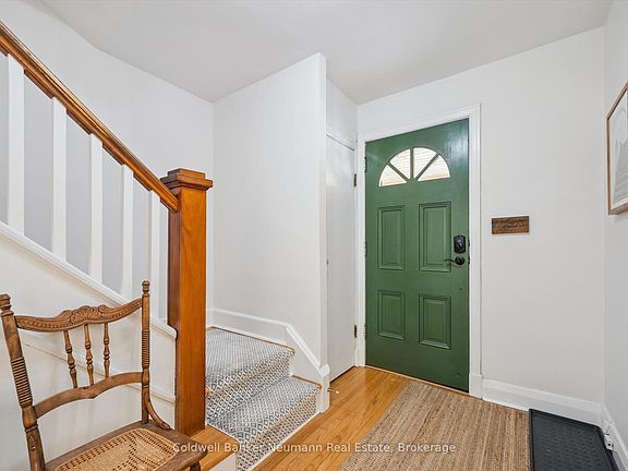 3rd image of 68 Albert St