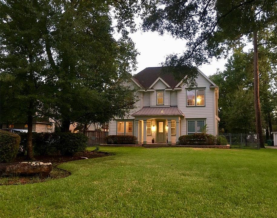 1st image of 1327 Sue Barnett Dr