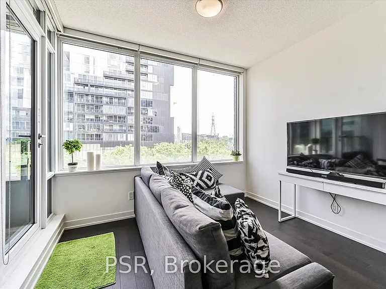 120 Bayview Ave #208 — Photo 26