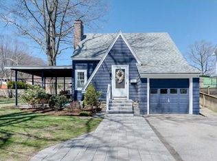 1 Suntaug Rd, Worcester, MA 01604