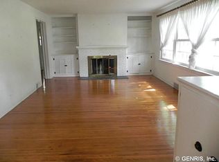 129 Spruce Ln, Rochester, NY 14622