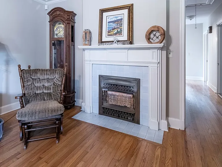 3301 Howard Ave — Photo 8