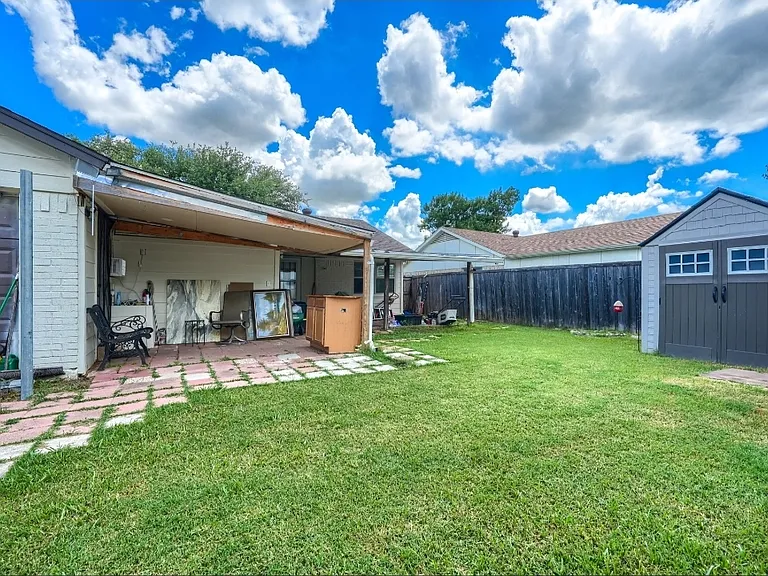 1273 Valencia Ln — Photo 24