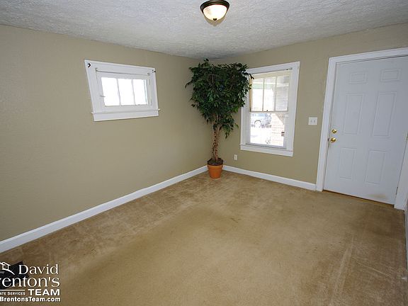 4th image of 1405 King Ave