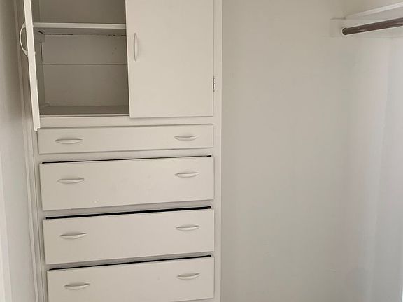 4th image of 5090 College Ave #12