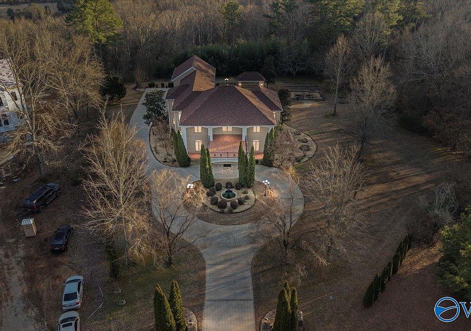 1st image of 4521 Ivy Dale Rd SE
