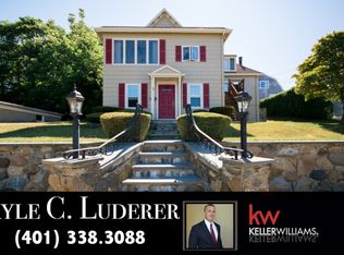 54 Hillside Ave, Tiverton, RI 02878