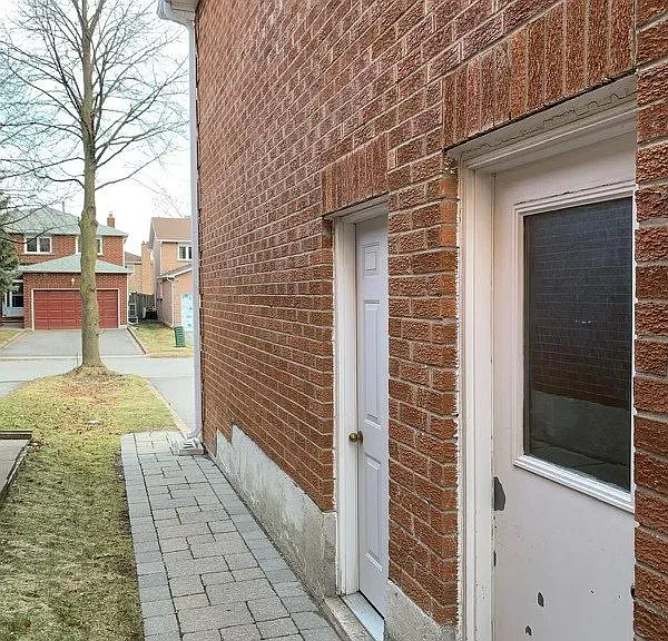 14 Guildwood Dr — Photo 10