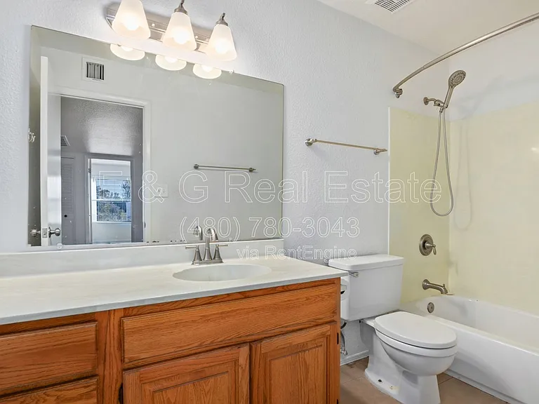 2522 S Mulberry — Photo 32