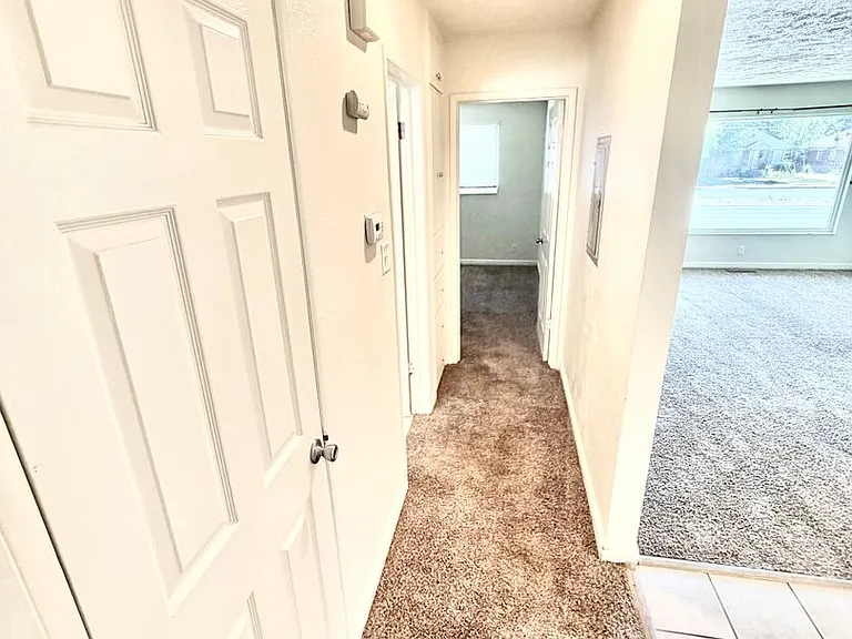 2564 S. 700 E. — Photo 13