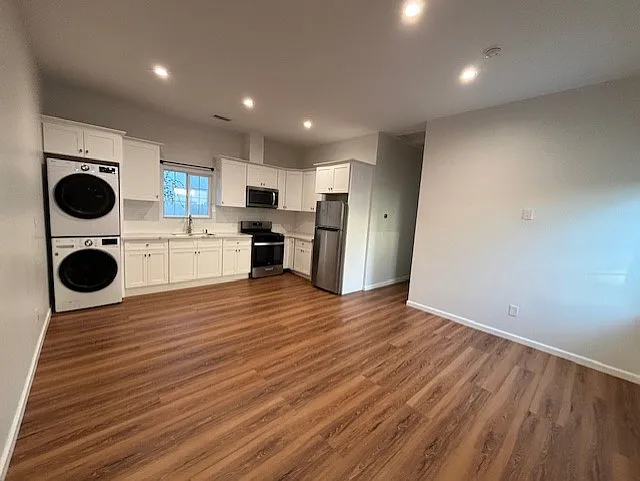 1037 S Redondo Blvd #3/4 — Photo 5