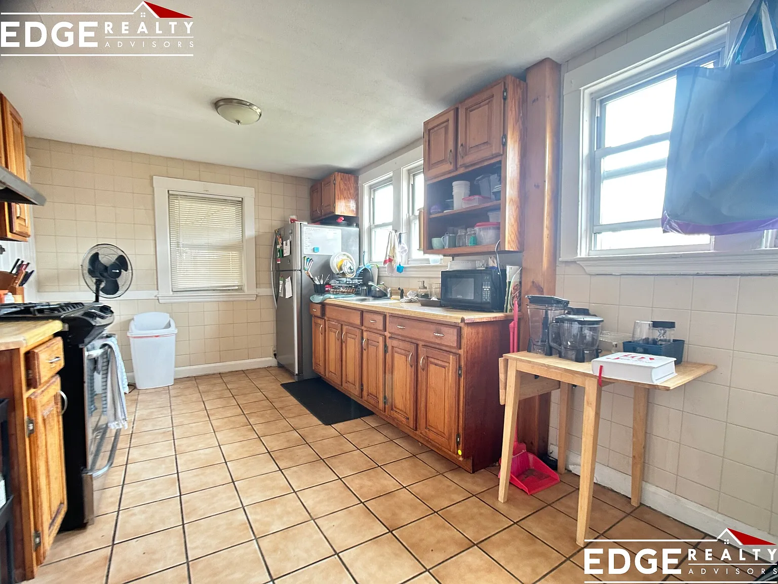 4 bed, 1500 sqft, $5,000 — Photo 2