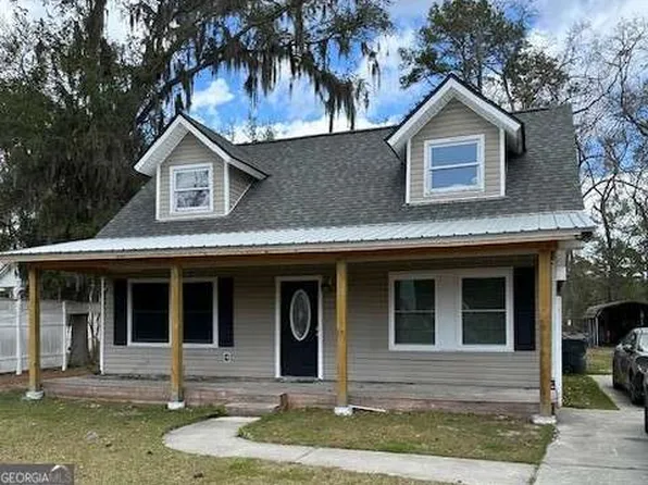 191 Island Dr, Midway, GA 31320