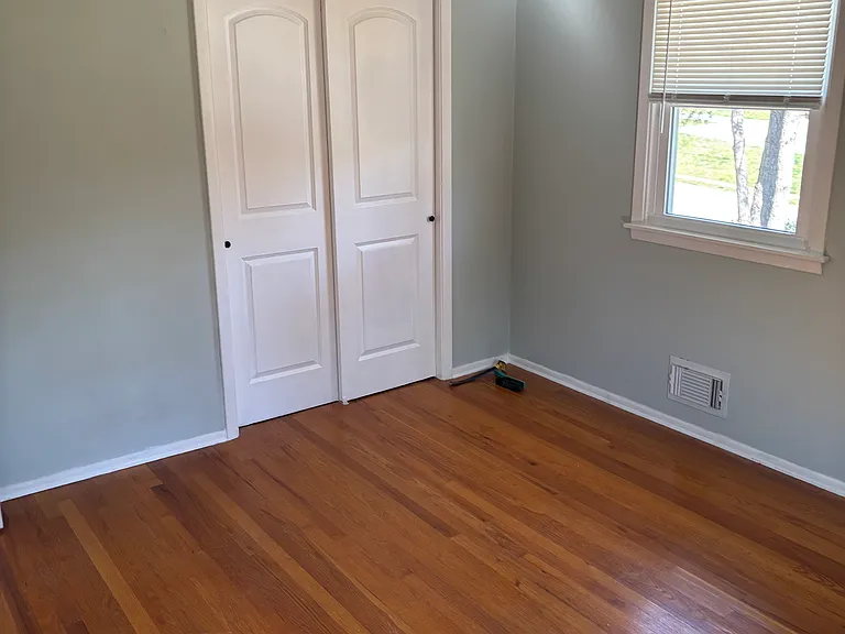 6322 NE Agnes Cir — Photo 4