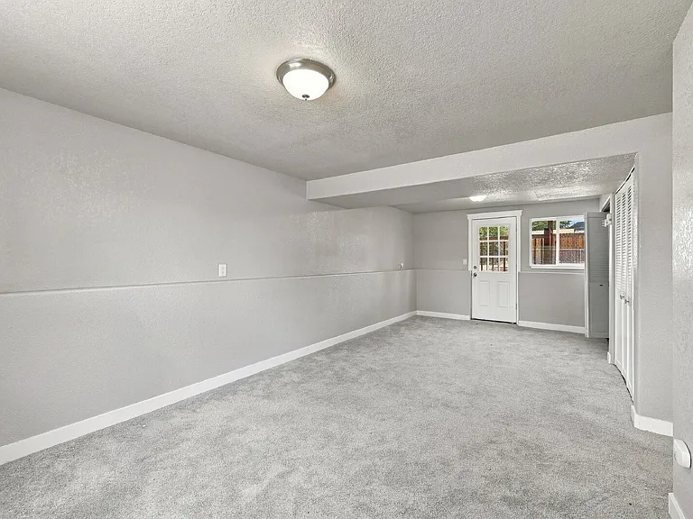 2523 Ember Dr — Photo 25