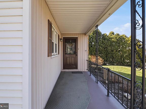 4th image of 10 Bethany Rd