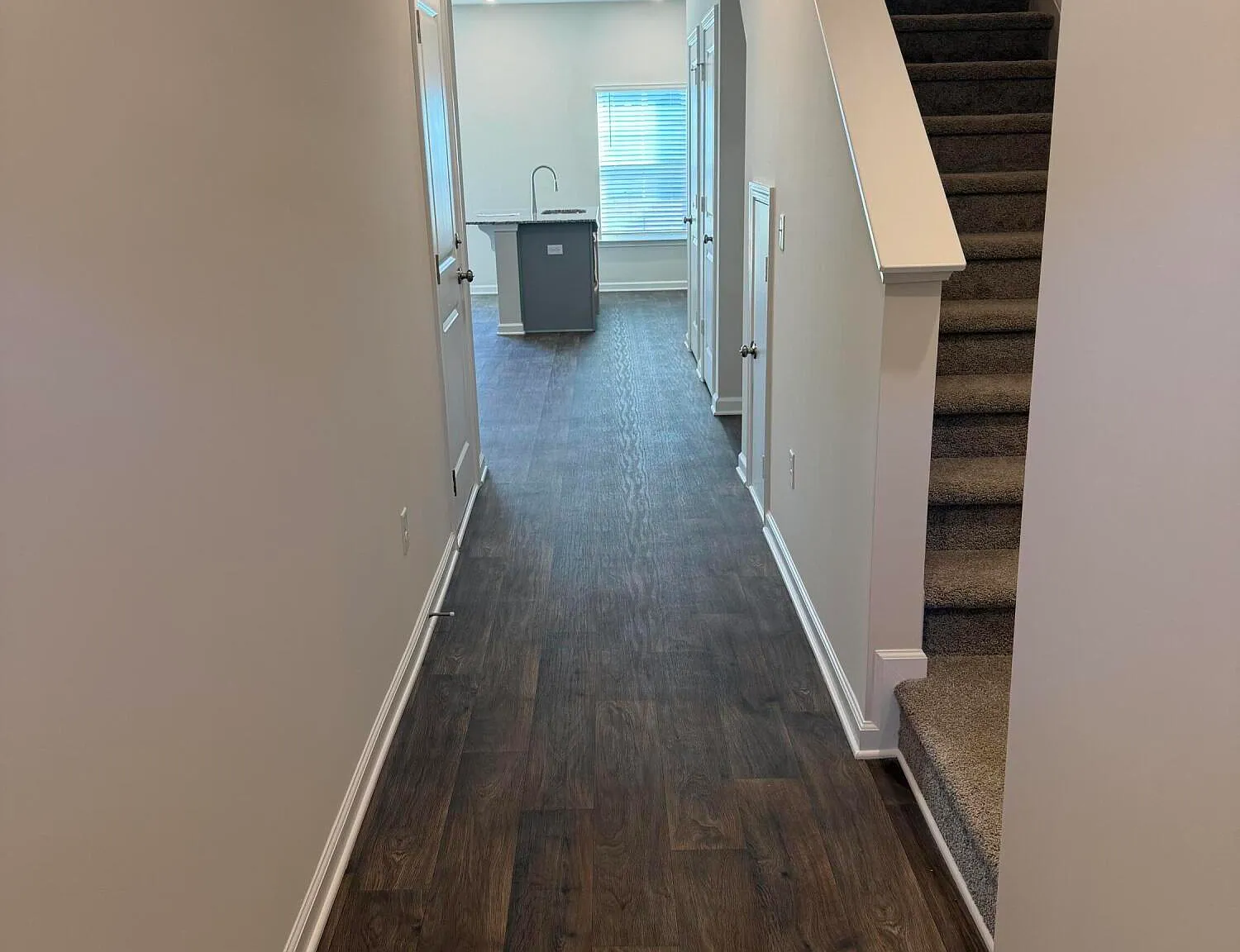 3 bed, 2.5 bath, 1454 sqft, $1,850 — Photo 2