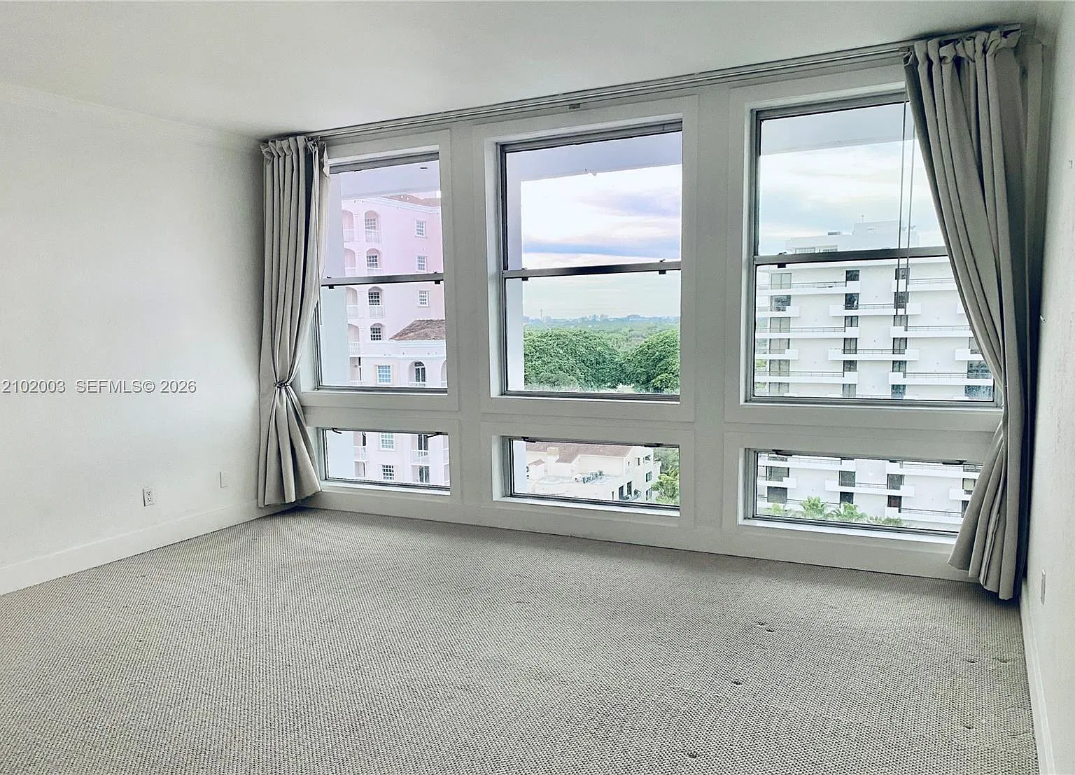 David William Hotel Condo — Photo 3