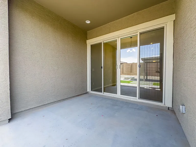 19576 W Cartwright Ave — Photo 34
