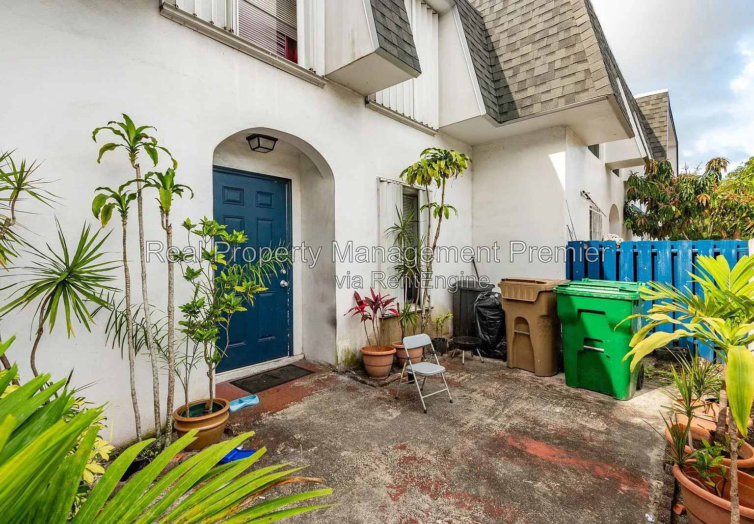 3 bed, 2.5 bath, $2,800 — Photo 1