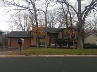 1757 Walnut Ln, Eagan, MN 55122