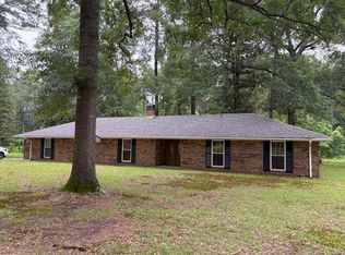 289 Diamond Dr, Florien, LA 71429