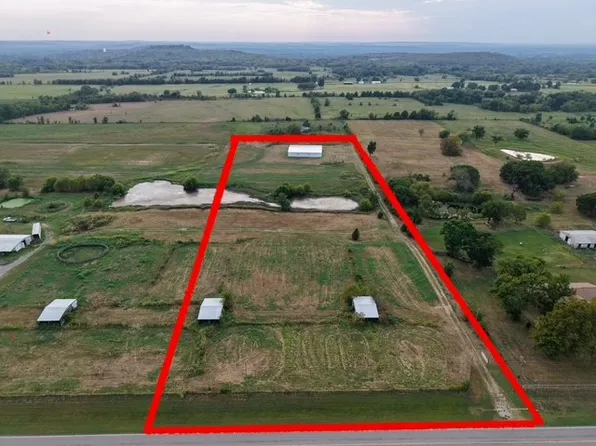 23375 Highway 52, Henryetta, OK 74437