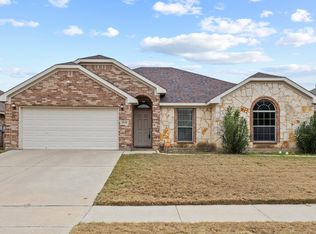 1510 White Willow Ln, Arlington, TX 76002