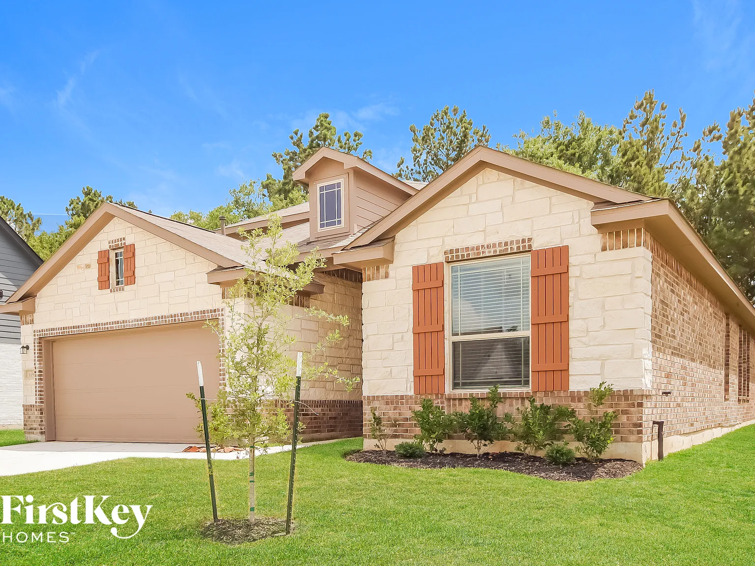3 bed, 2.0 bath, 2007 sqft, $2,255 — Photo 1