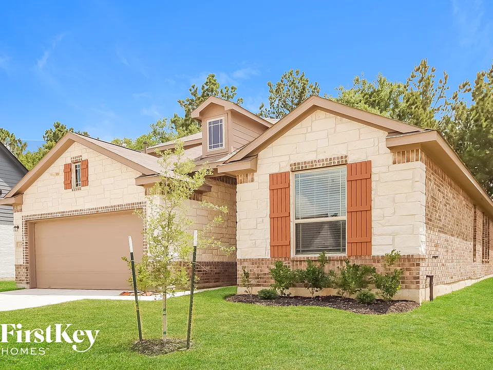 119 Lakeway Cir