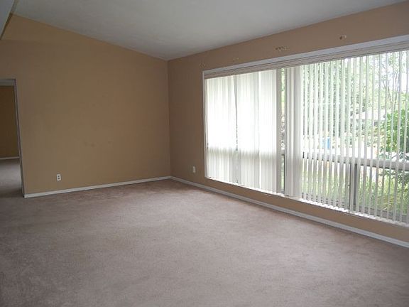 2nd image of 1107 Chantal Ln