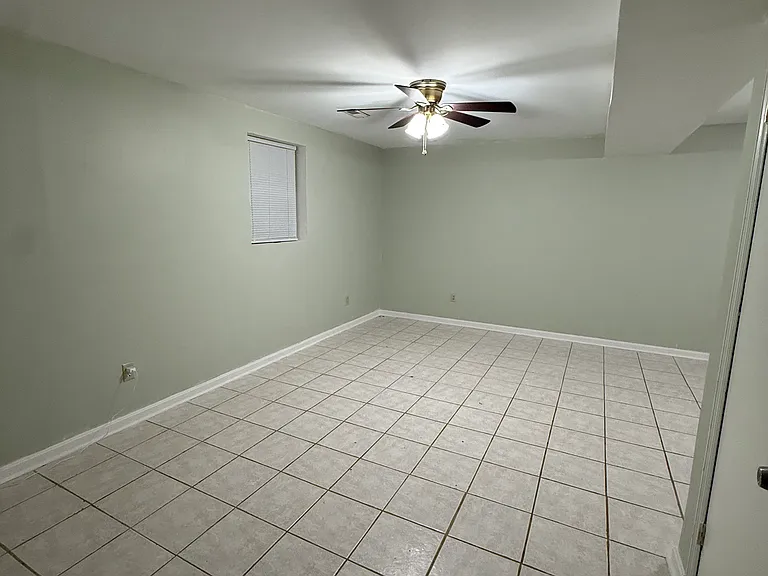 10114 Tyler Ct — Photo 17