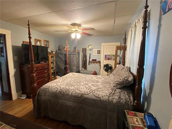 3rd image of 4115 Saint Joseph Ave