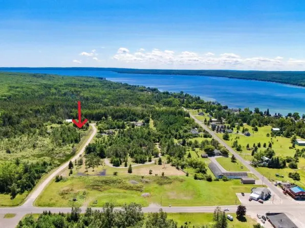 Michael Dr, Hubbard Lake, MI 49747