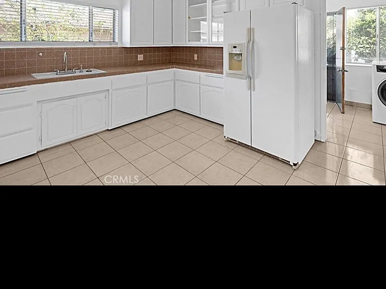 234 W 12th St #234 — Photo 11