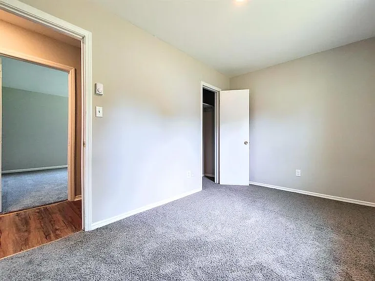 4421 Layola Ave — Photo 10