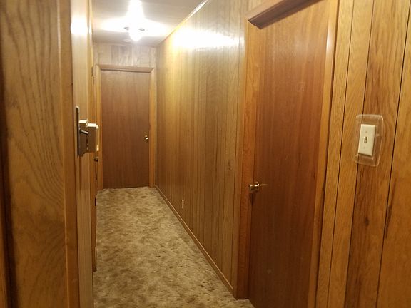 4th image of 3020 Gary Ave