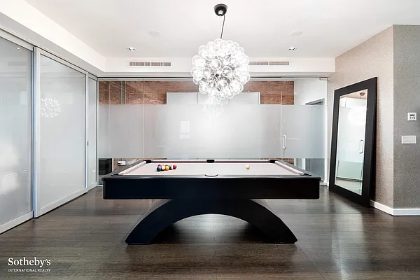 Sold by Sotheby's International Realty | media 9