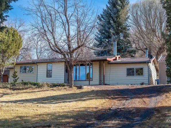 2672 S 1050 E, Hagerman, ID 83332