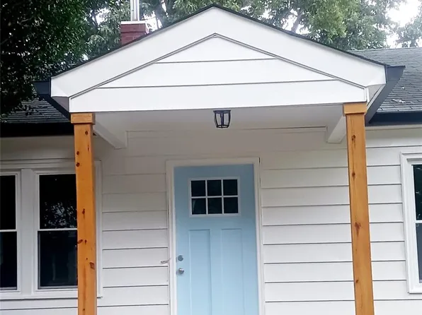 204 N Oak St, Lowell, NC 28098