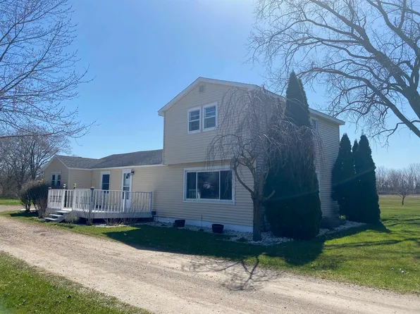 4805 1/2 S Three Mile Rd, Bay City, MI 48706