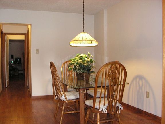 5th image of 6 Burlington Ct #1603
